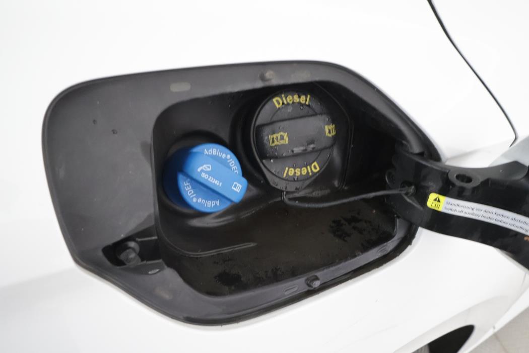 VOLKSWAGEN Passat 2022