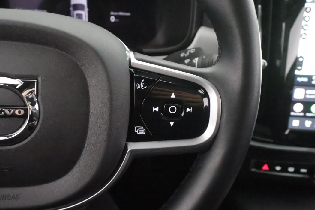 VOLVO V90 2022