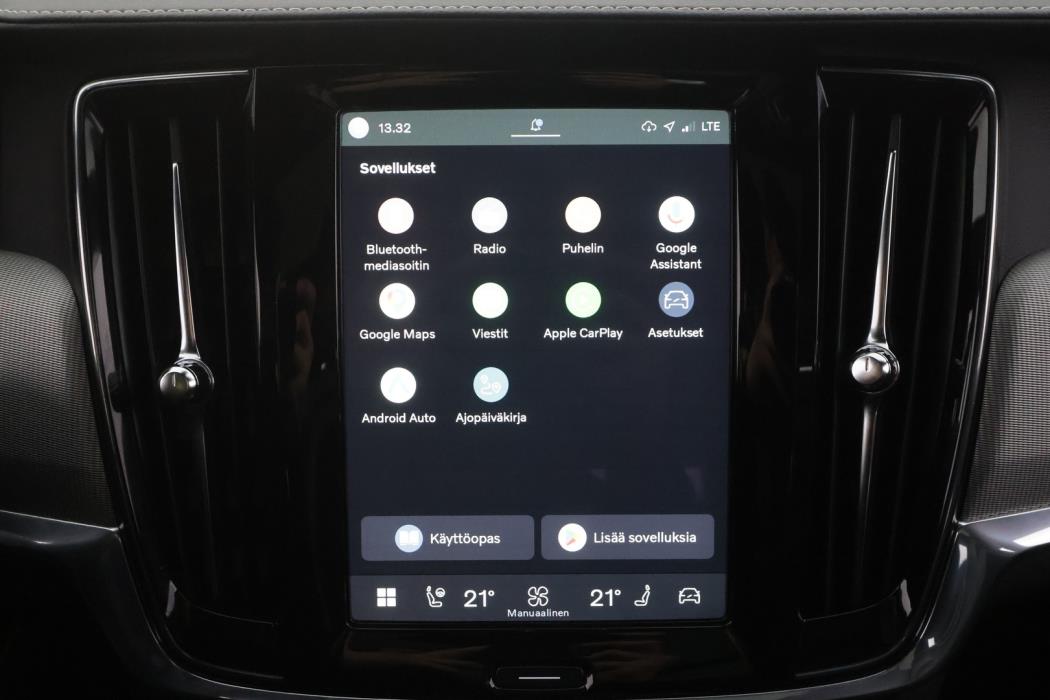 VOLVO V90 2022