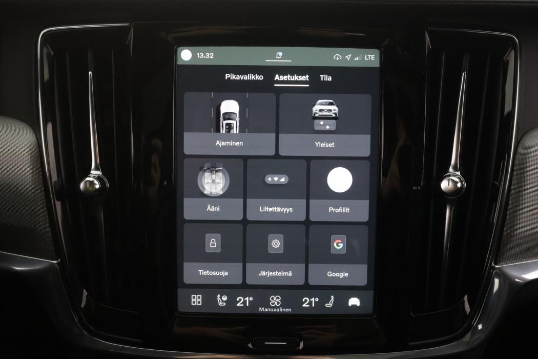 VOLVO V90 2022