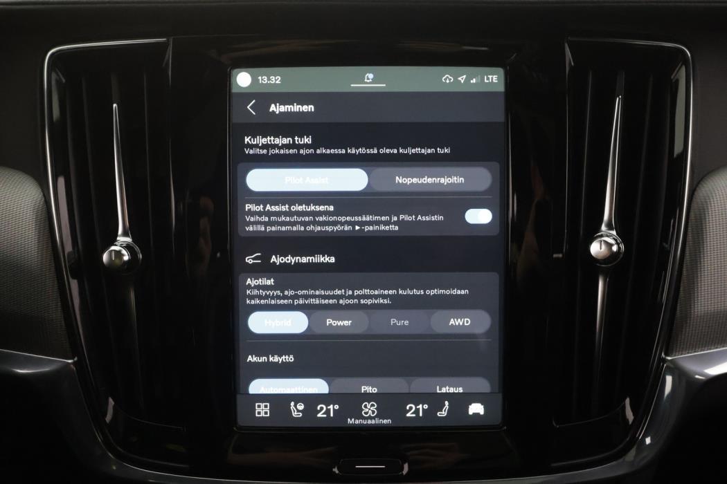 VOLVO V90 2022
