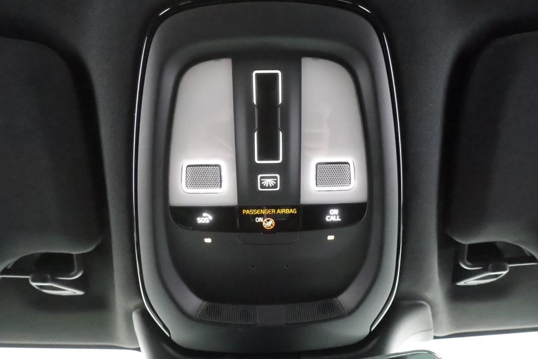 VOLVO V90 2022
