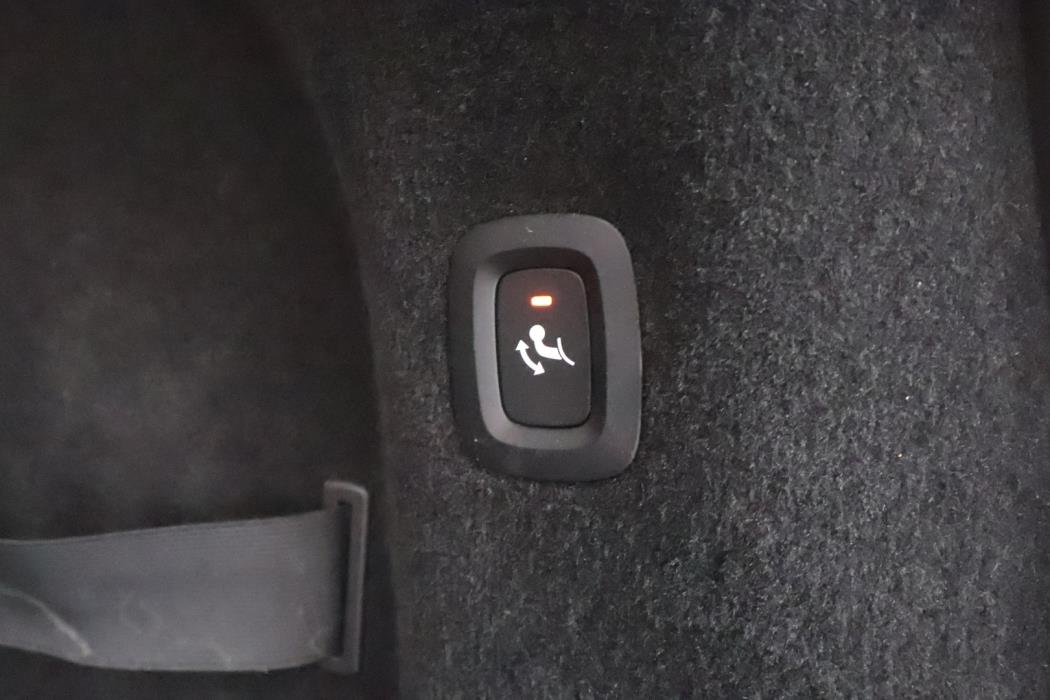 VOLVO V90 2022