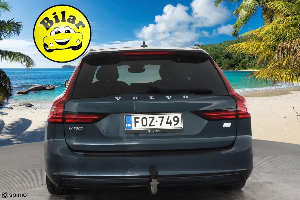 VOLVO V90 2022