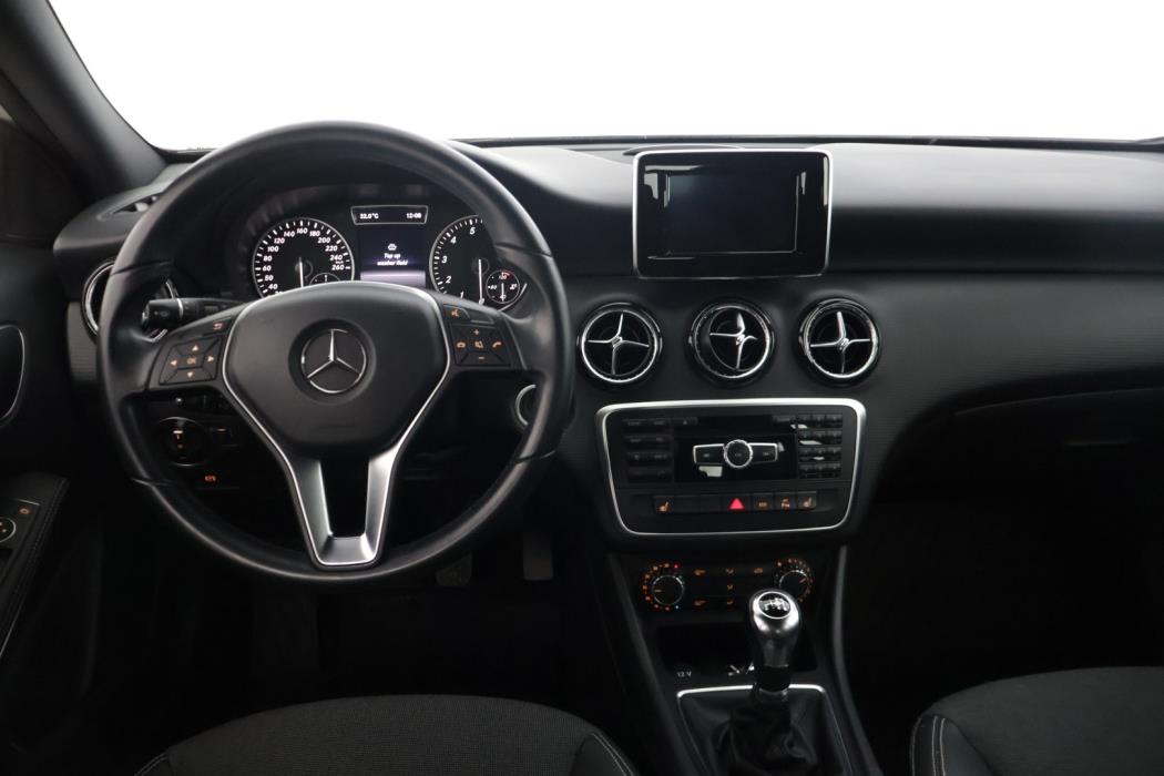 MERCEDES-BENZ A 2014