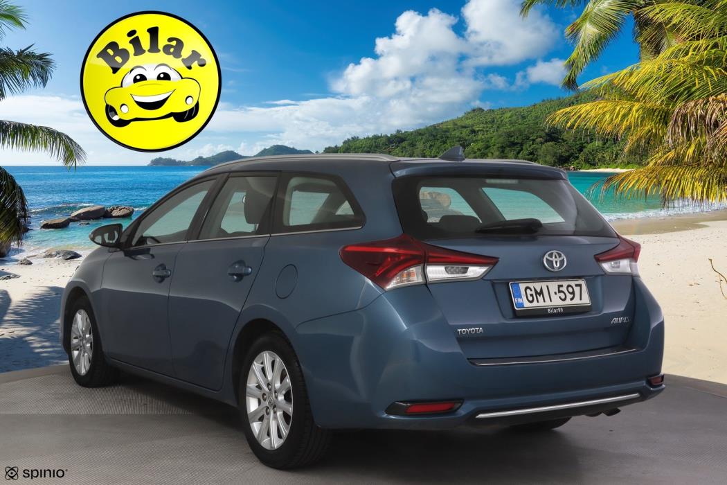 TOYOTA Auris 2016