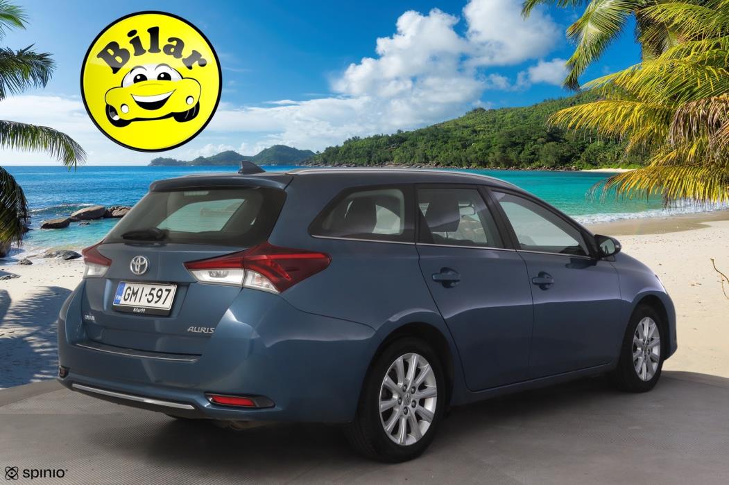 TOYOTA Auris 2016
