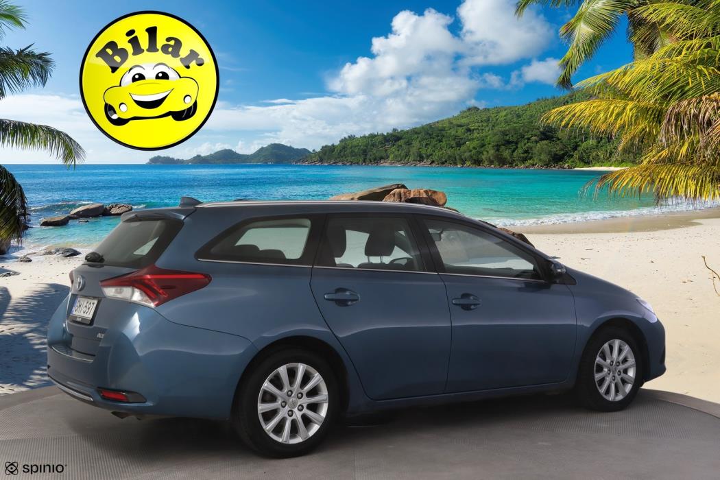 TOYOTA Auris 2016