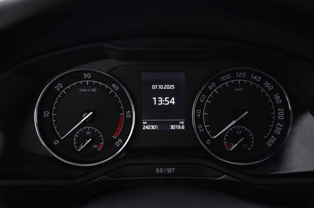 SKODA Superb 2017