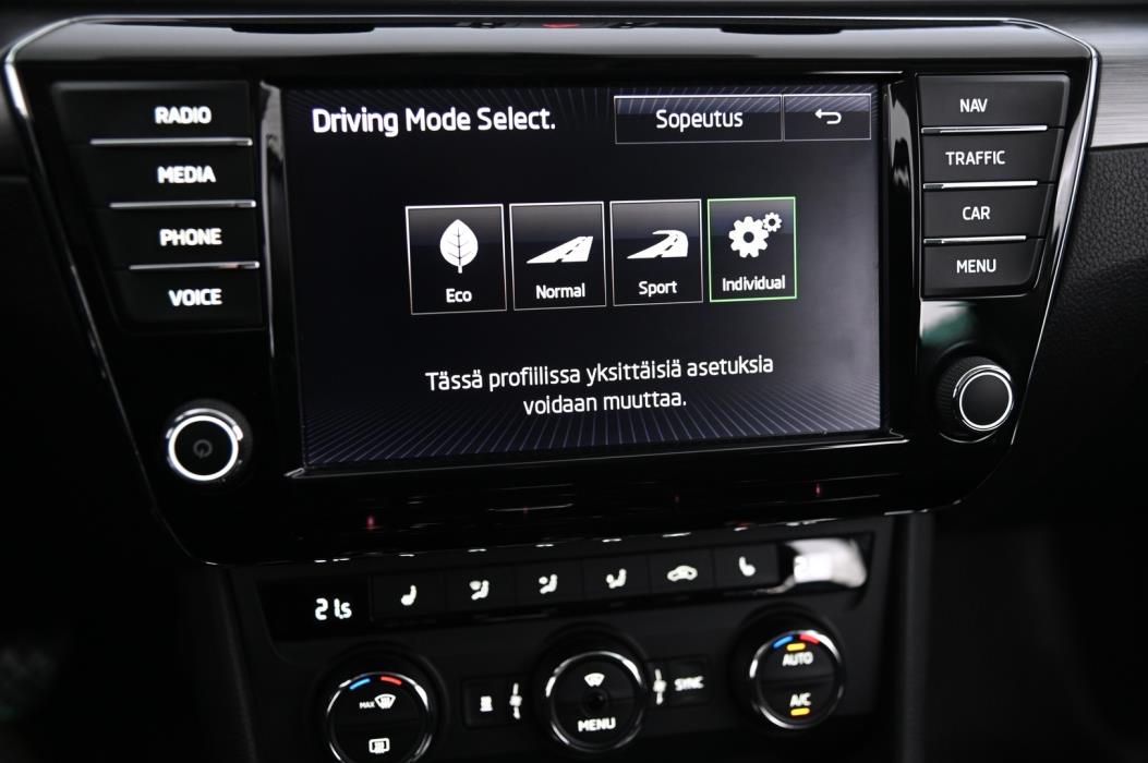 SKODA Superb 2017