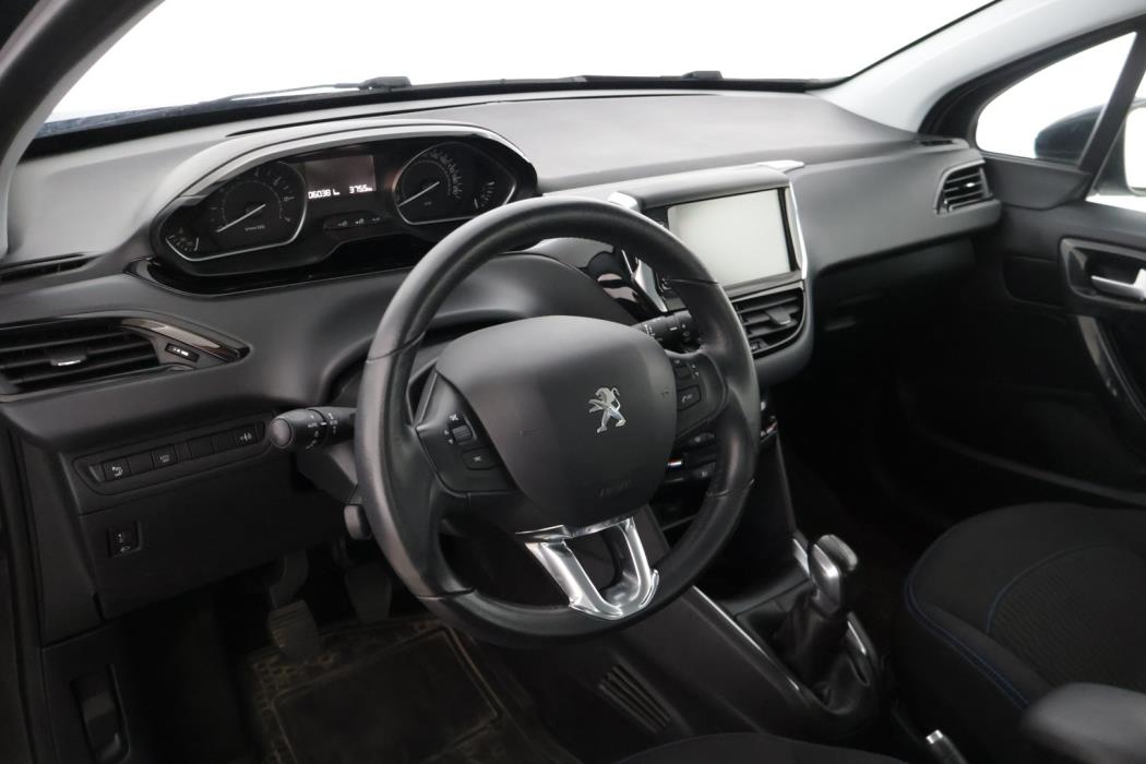 PEUGEOT 208 2018