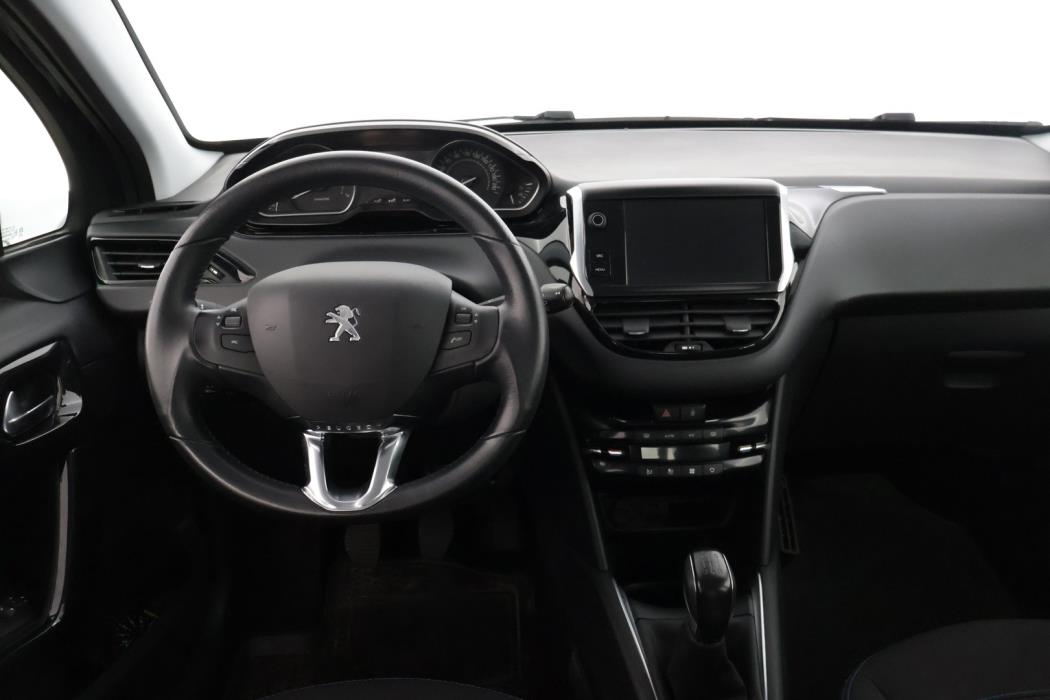 PEUGEOT 208 2018