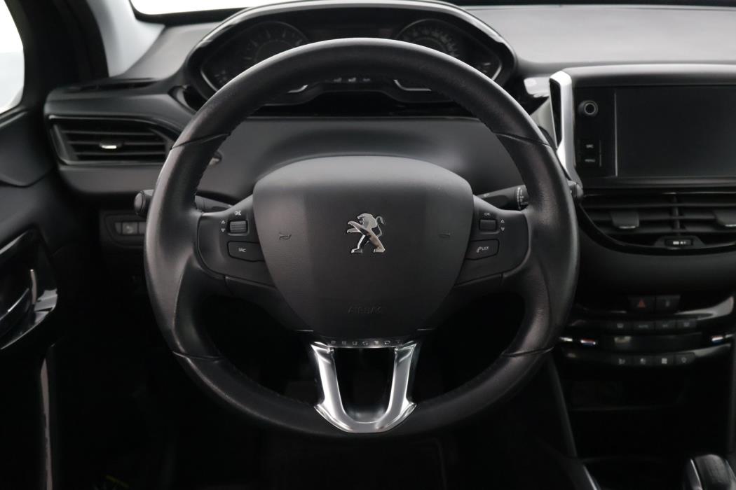 PEUGEOT 208 2018