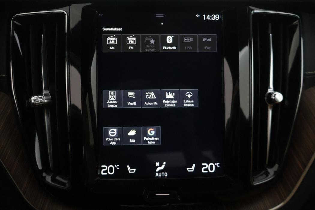 VOLVO XC60 2019