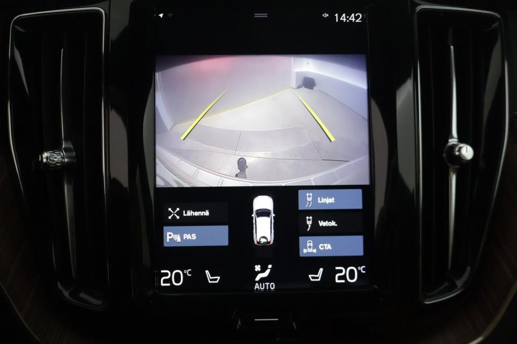 VOLVO XC60 2019