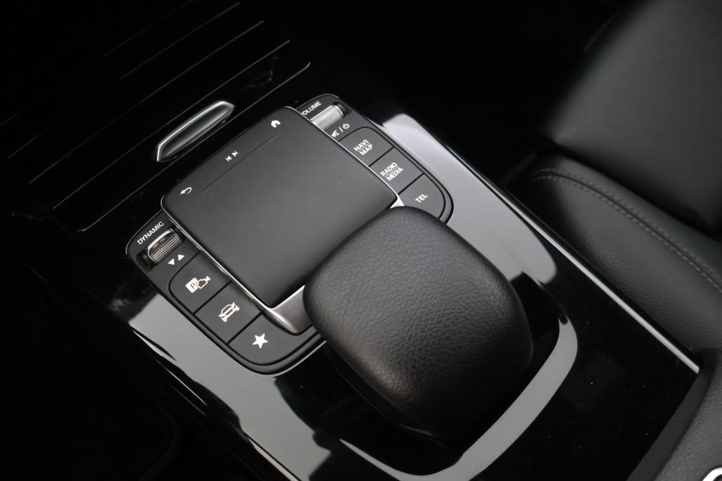 MERCEDES-BENZ CLA 2021
