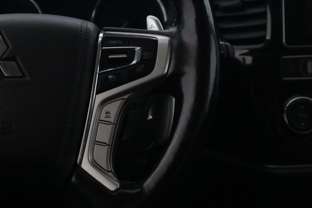 MITSUBISHI OUTLANDER PHEV 2019