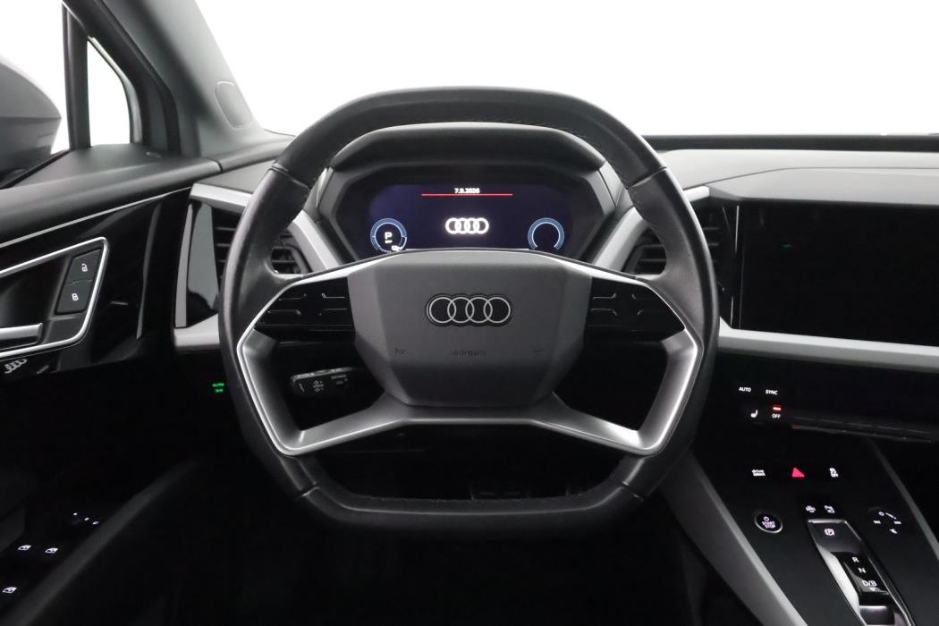 AUDI Q4 e-tron 2023