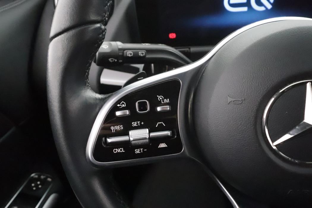 MERCEDES-BENZ EQA 2023