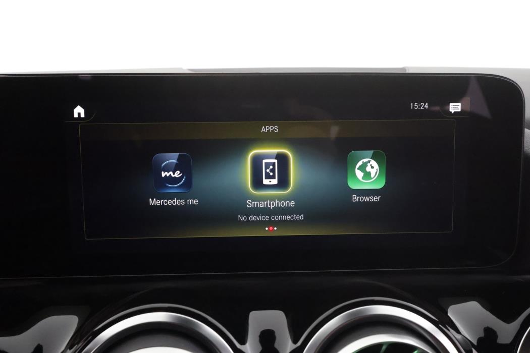 MERCEDES-BENZ EQA 2023