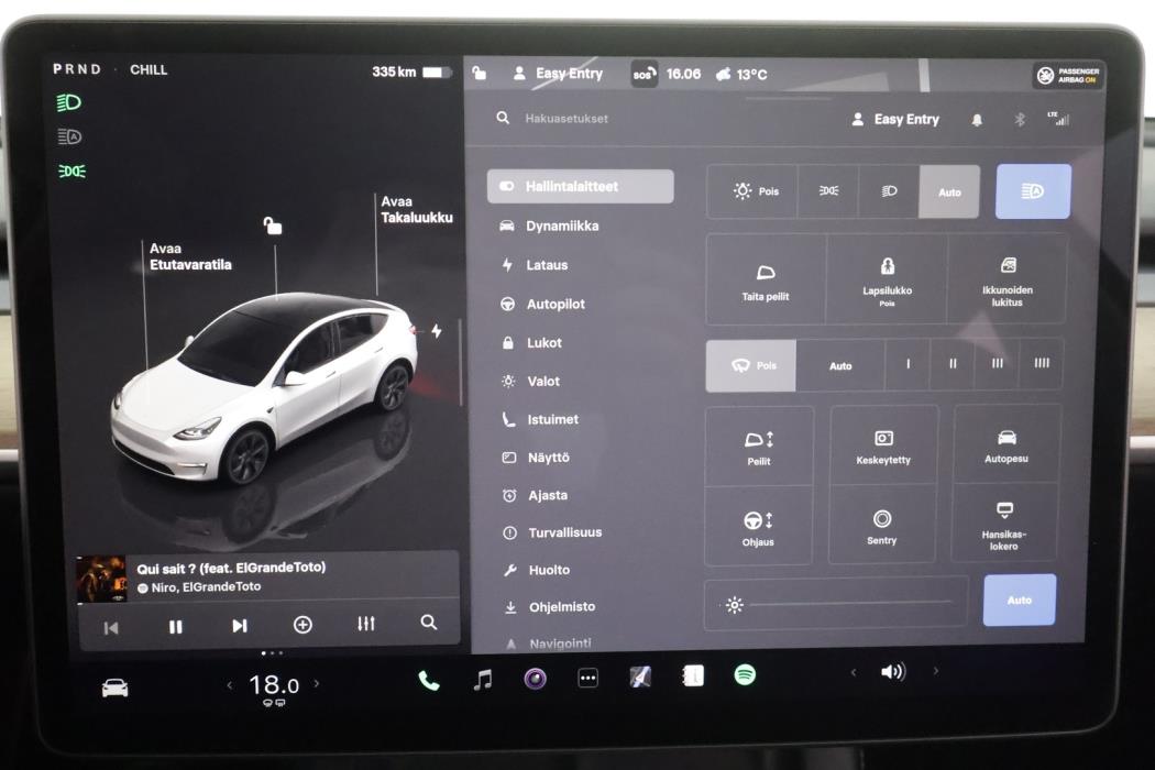 TESLA MODEL Y 2023