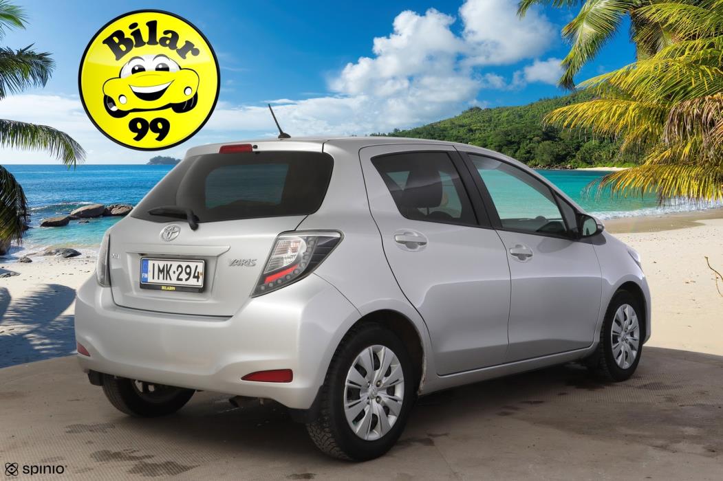 TOYOTA Yaris 2014