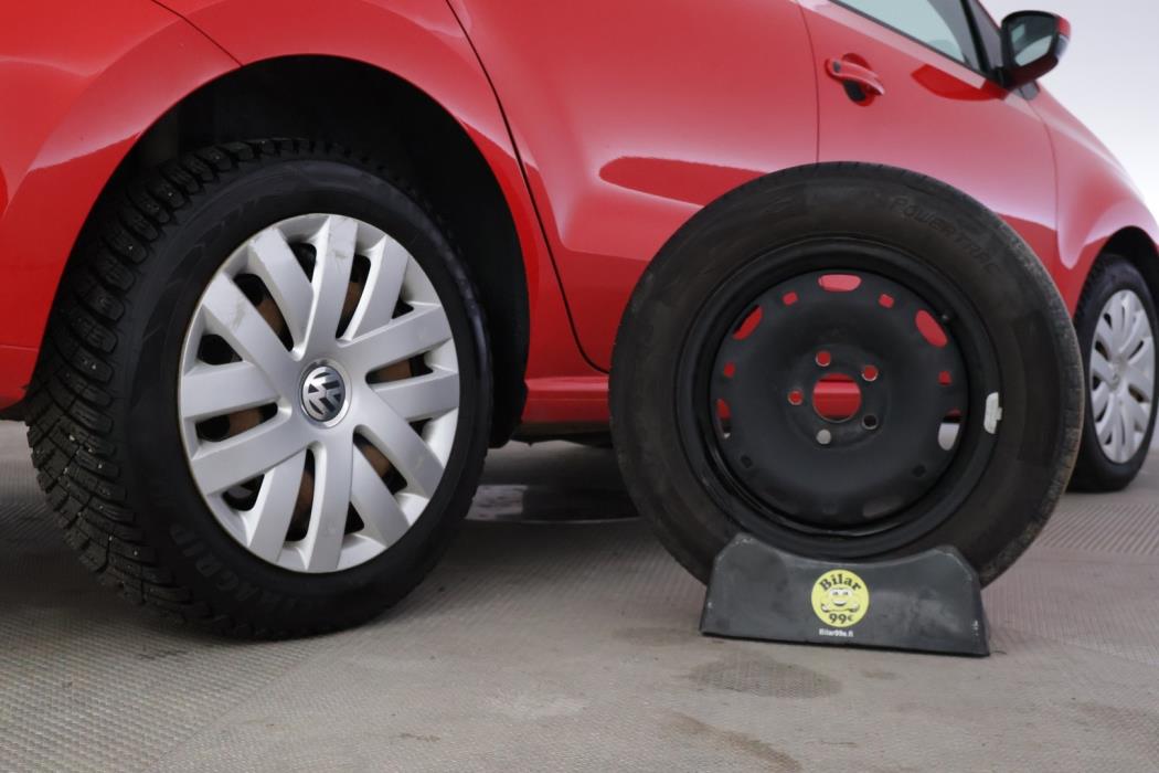 VOLKSWAGEN Polo 2016