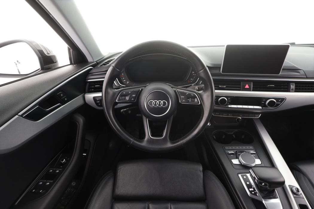 AUDI A4 2016