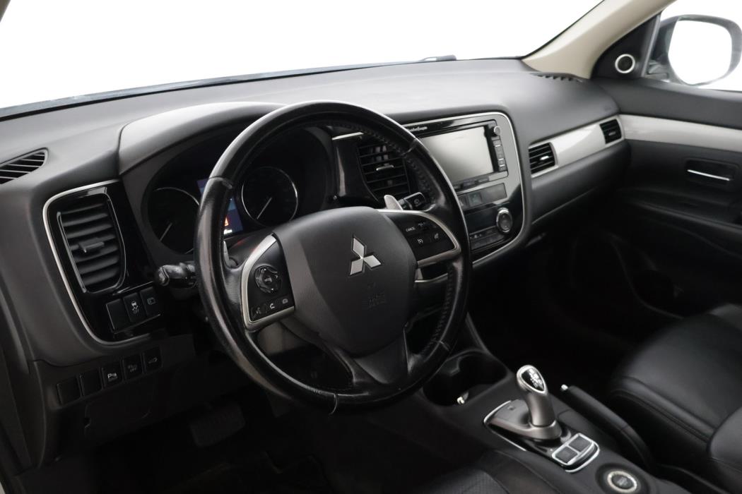 MITSUBISHI Outlander 2014