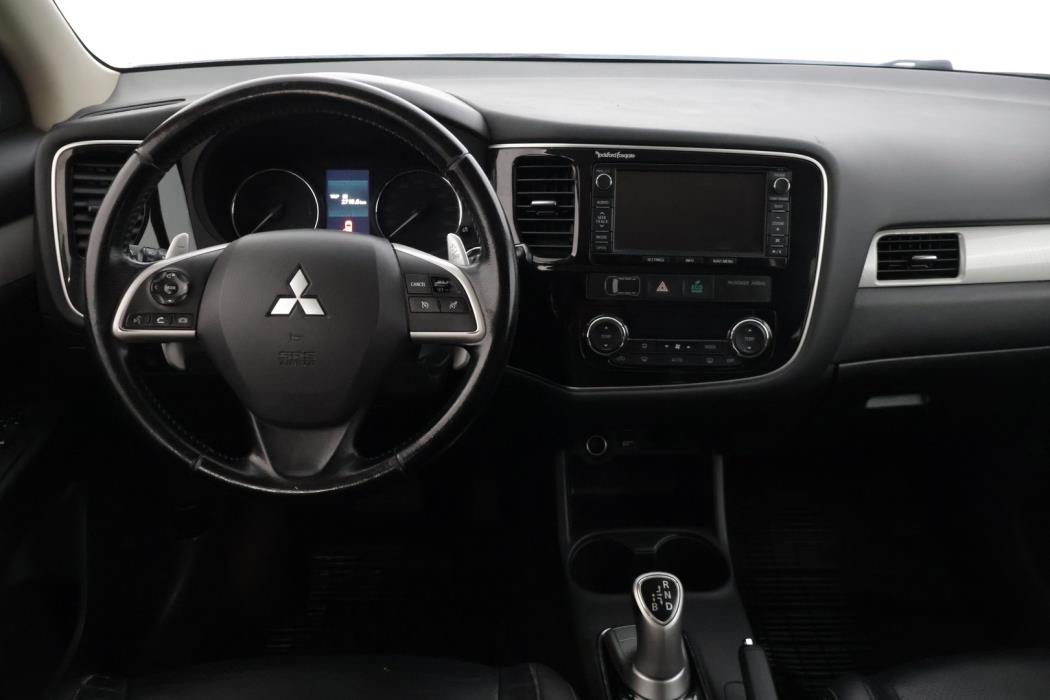MITSUBISHI Outlander 2014