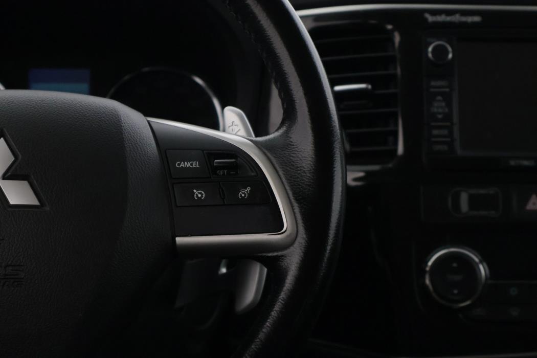 MITSUBISHI Outlander 2014