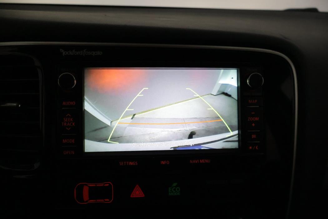 MITSUBISHI Outlander 2014