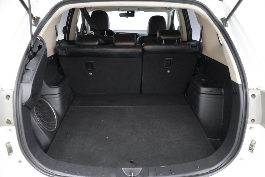 MITSUBISHI Outlander 2014