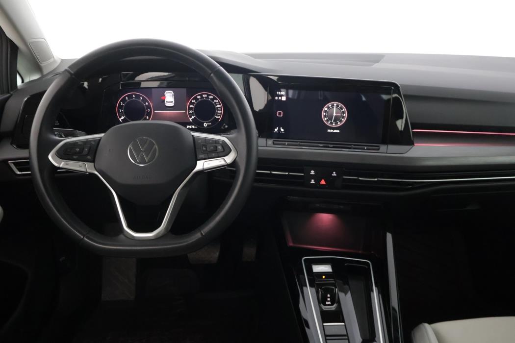 VOLKSWAGEN Golf 2024