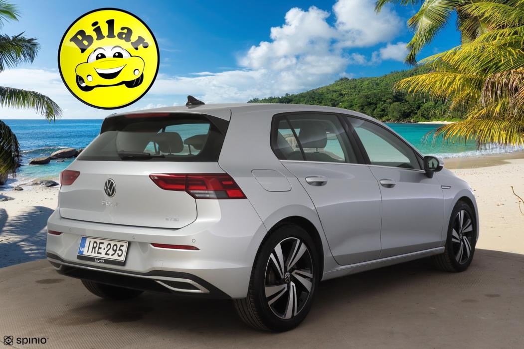 VOLKSWAGEN Golf 2024