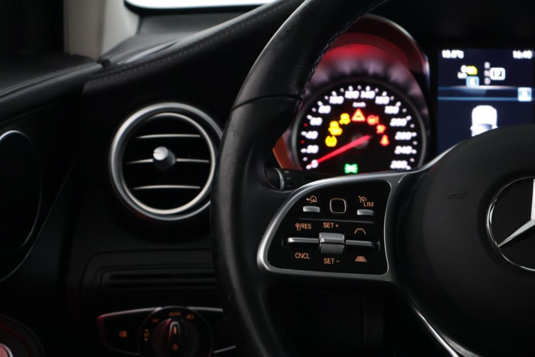 MERCEDES-BENZ GLC 2020