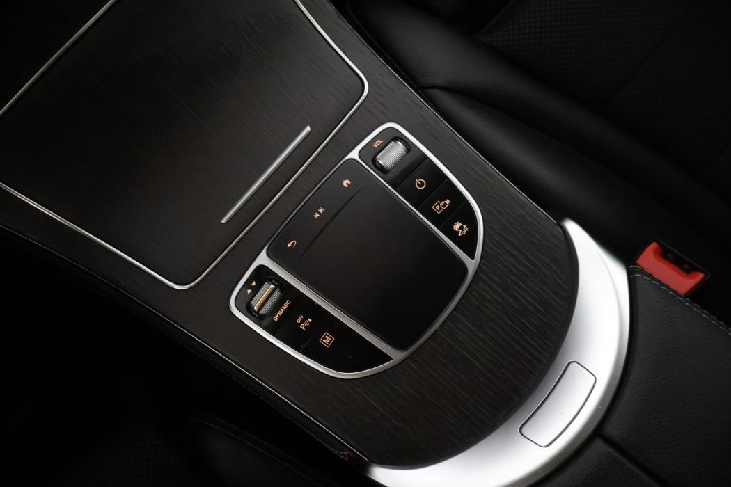 MERCEDES-BENZ GLC 2020