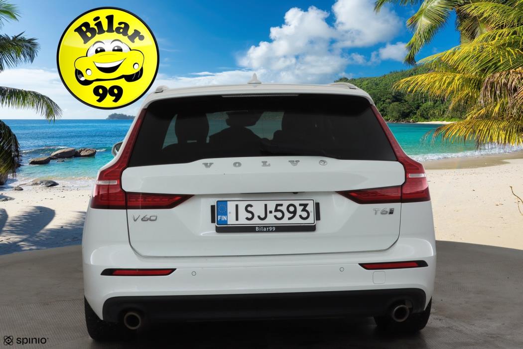 VOLVO V60 2021