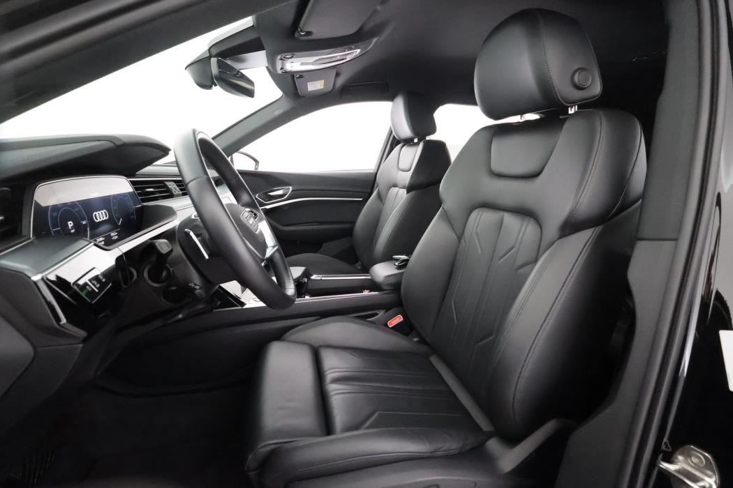 AUDI E-TRON 2022