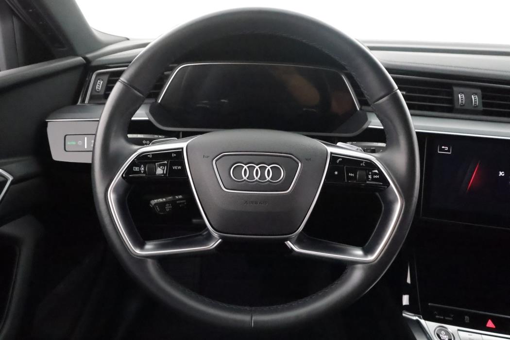 AUDI E-TRON 2022