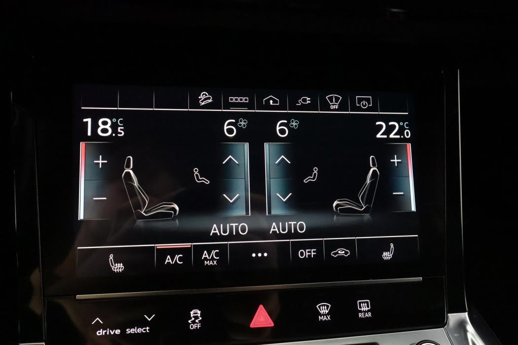 AUDI E-TRON 2022