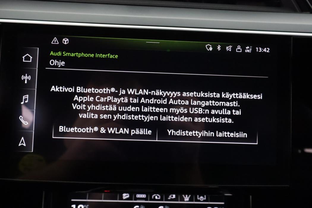AUDI E-TRON 2022