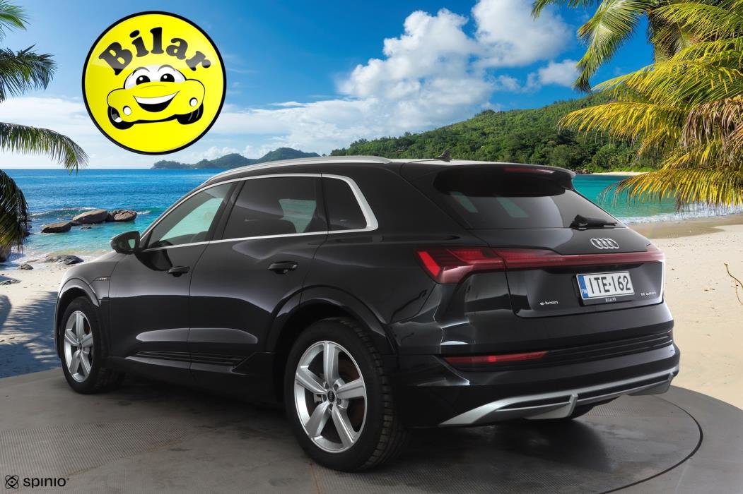 AUDI E-TRON 2022