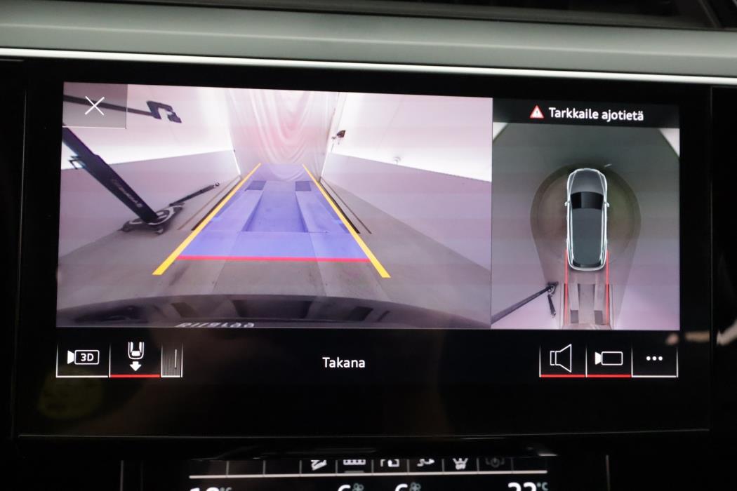 AUDI E-TRON 2022