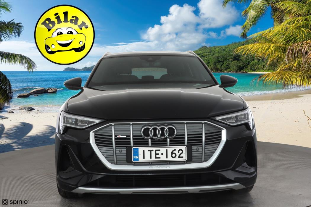 AUDI E-TRON 2022