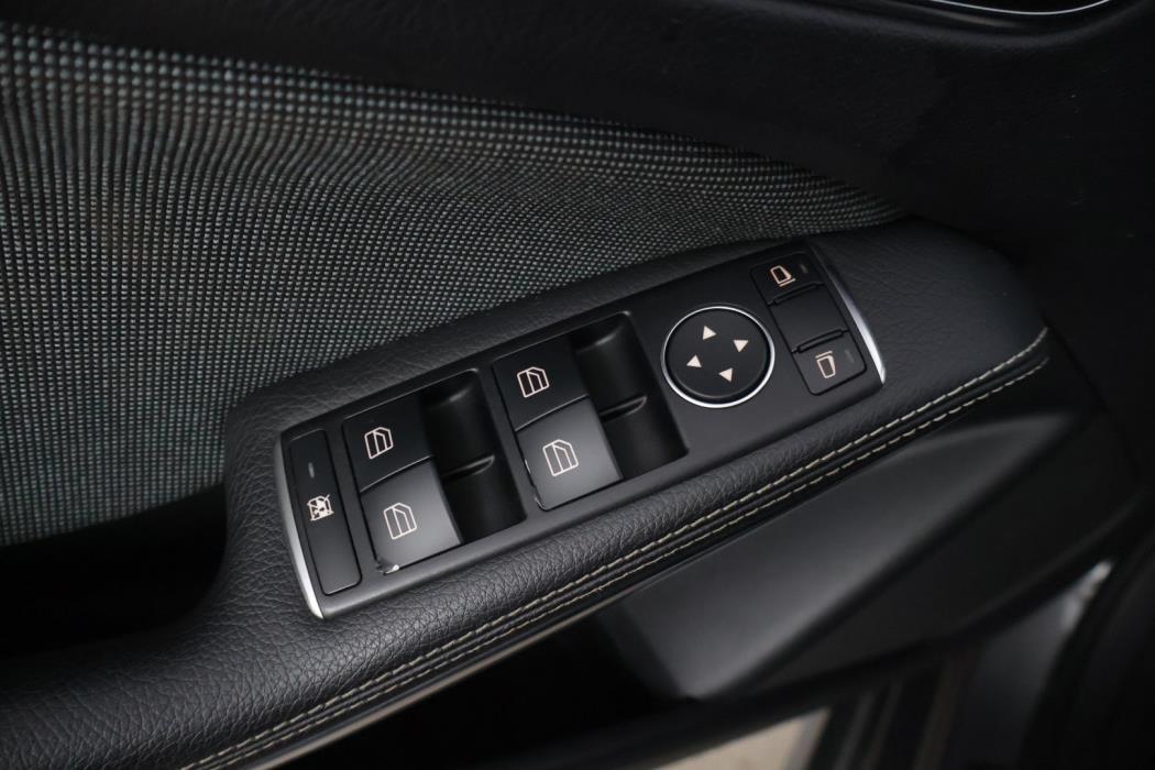 MERCEDES-BENZ A 2014