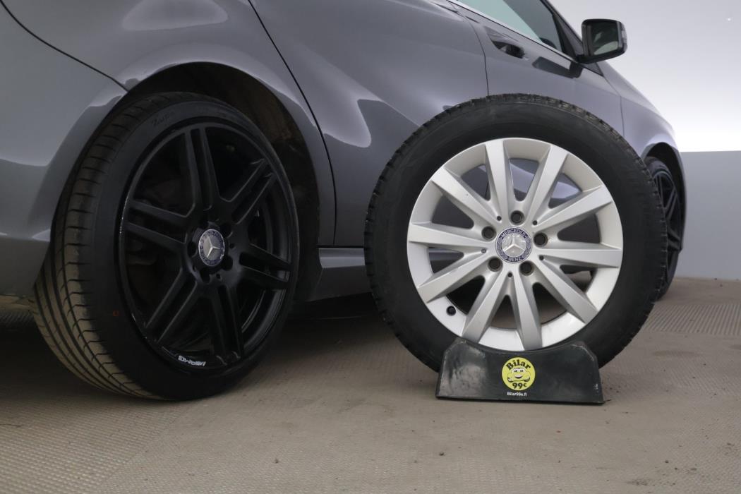 MERCEDES-BENZ A 2014