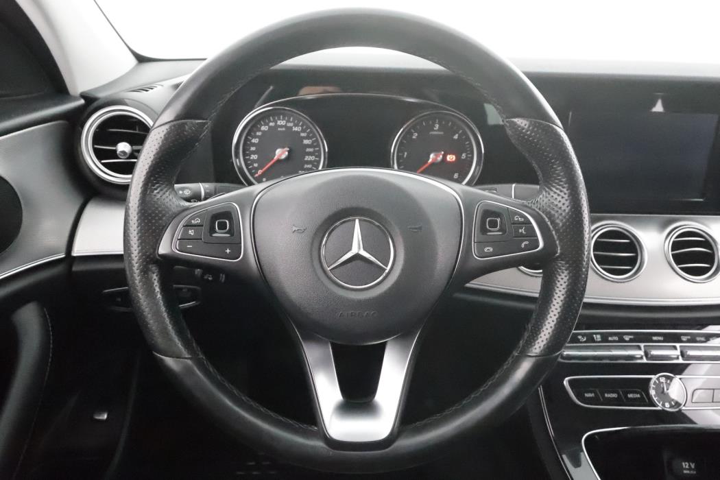 MERCEDES-BENZ E 2017