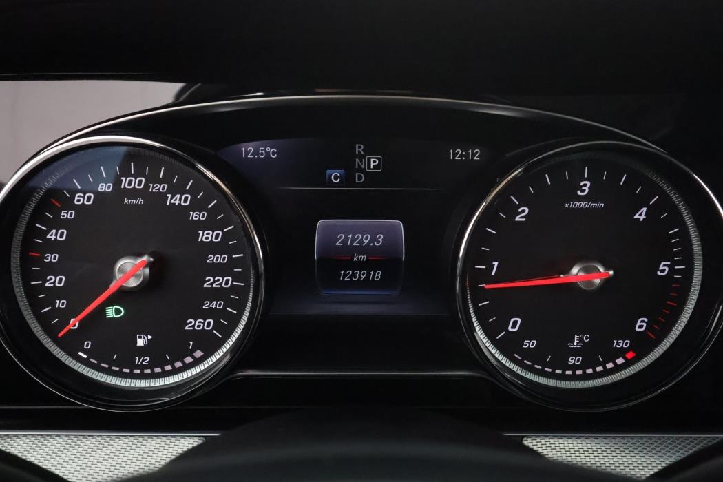 MERCEDES-BENZ E 2017