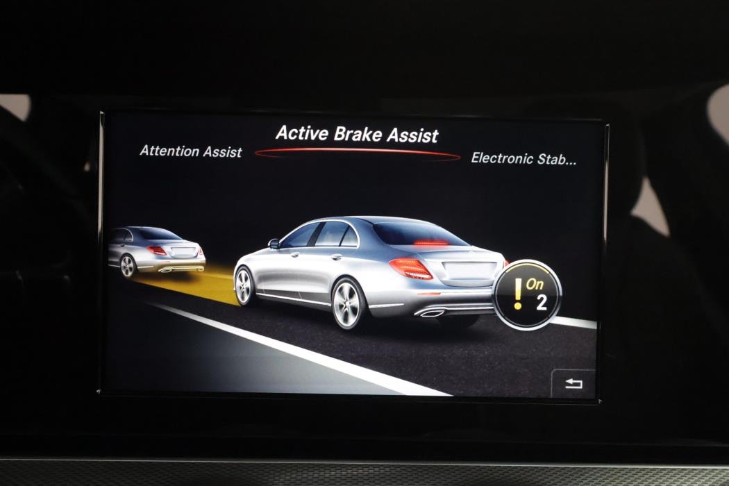 MERCEDES-BENZ E 2017